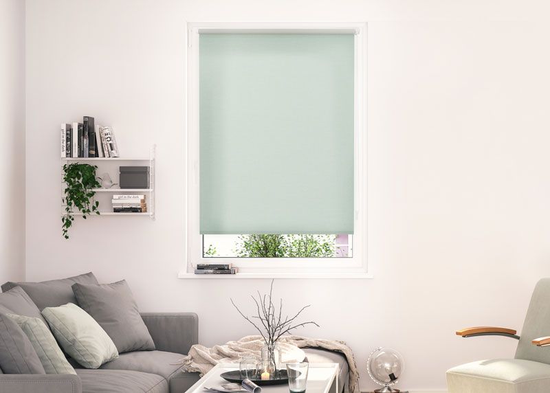 Blickdichte Rollos für das Wohnzimmer in Gelb