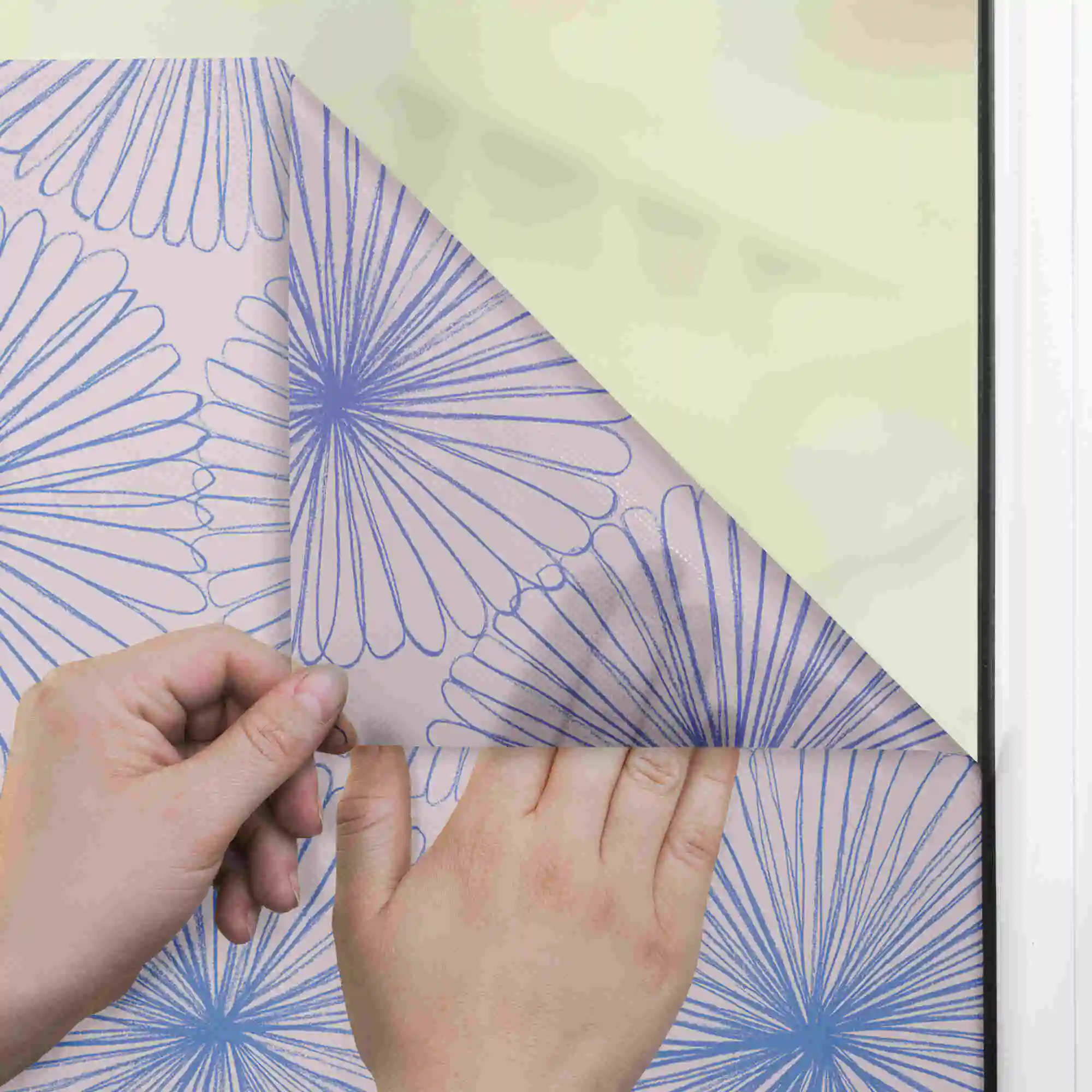 Design Fensterfolie mit Motiv Flower Wheel