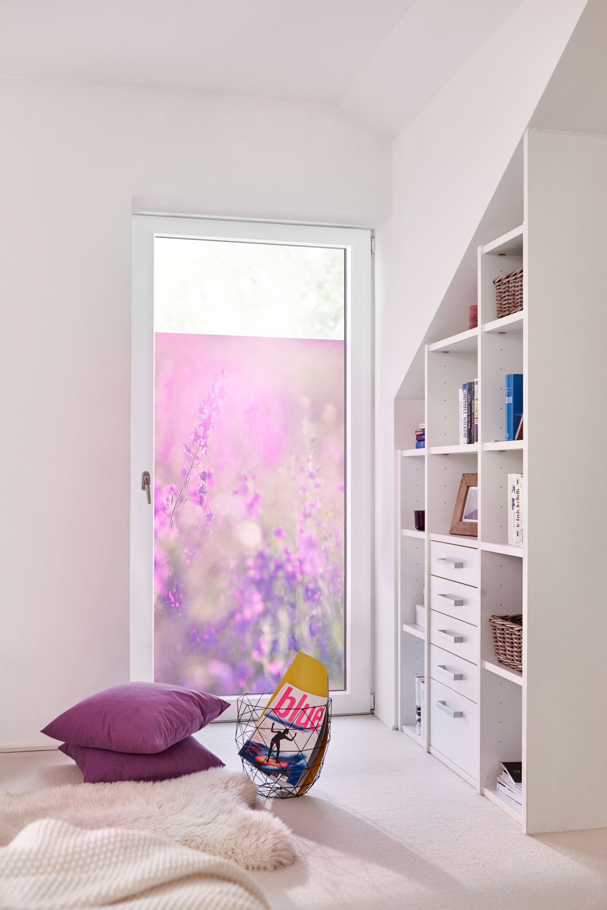 Fensterfolie mit Motiv Blumenwiese