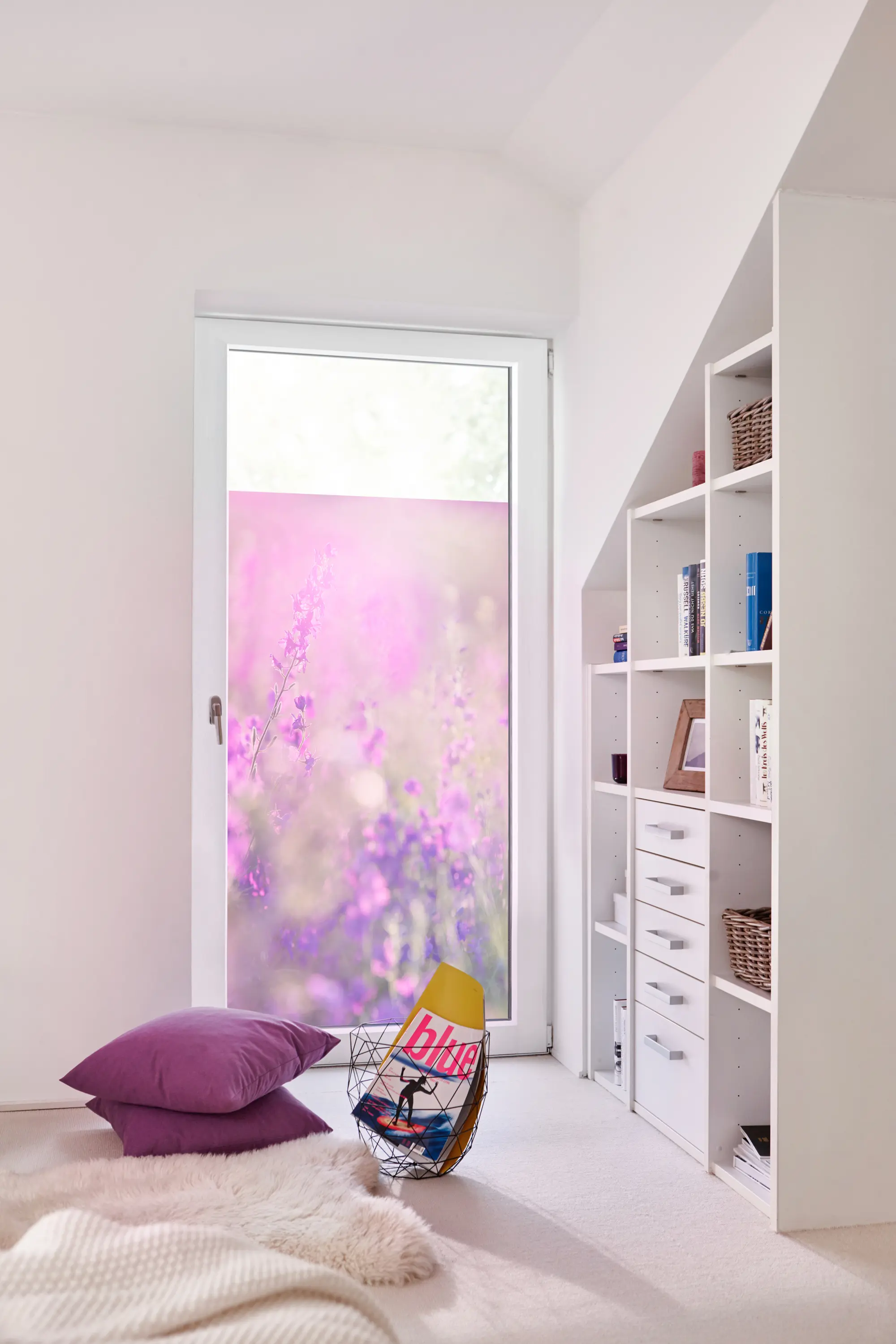 Fensterfolie mit Motiv Blumenwiese