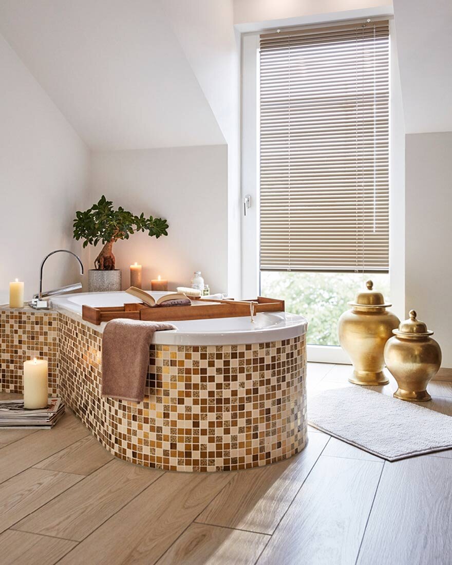 Alu-Jalousie-braun-Badezimmer Alu-Jalousie-braun-Badezimmer